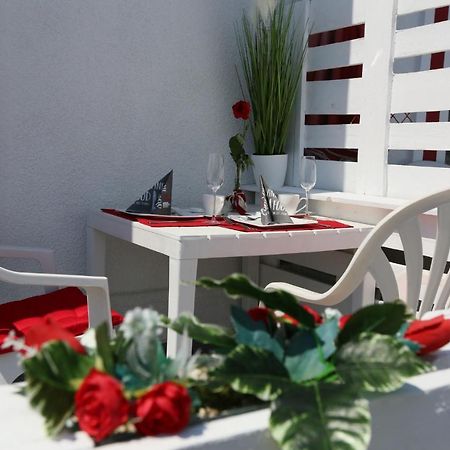 Ehm Resort Mesteri Екстериор снимка