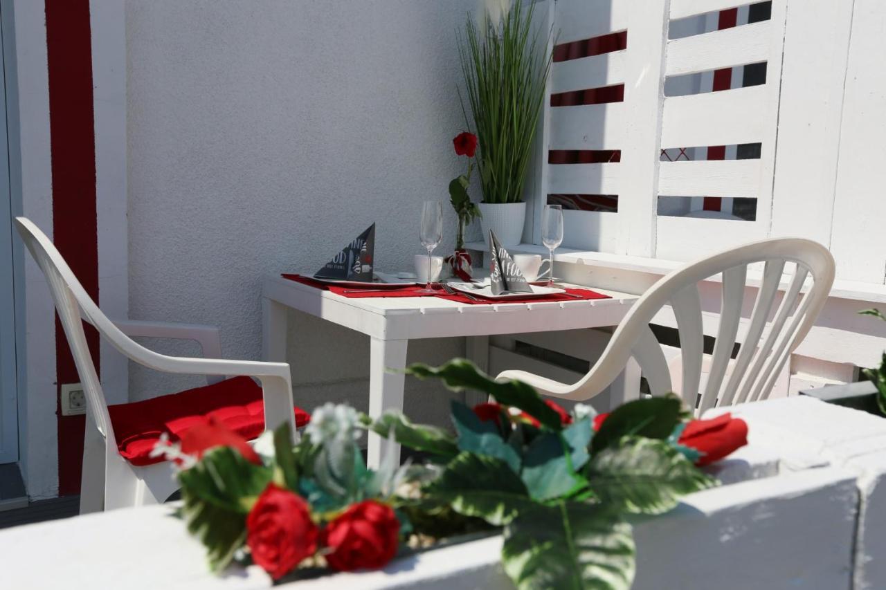 Ehm Resort Mesteri Екстериор снимка